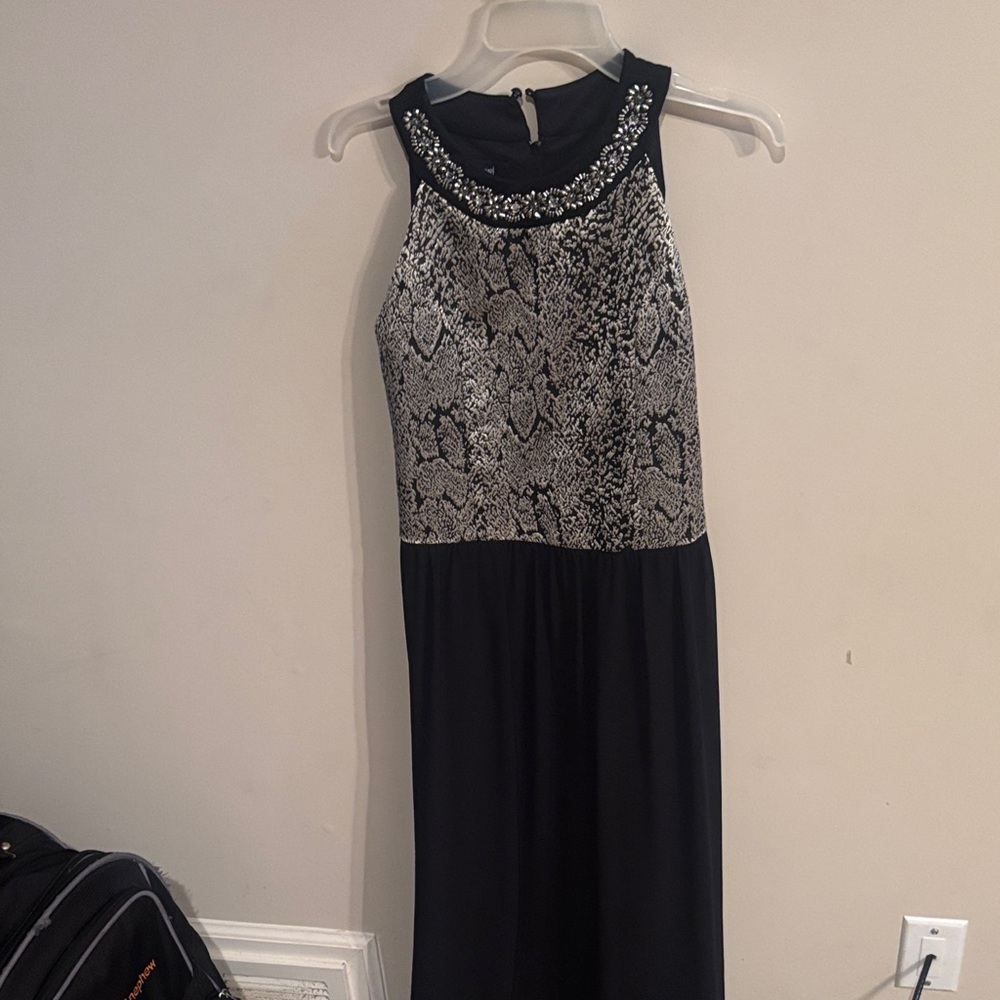 Girls Black & White Embellished Neckline Formal Dress